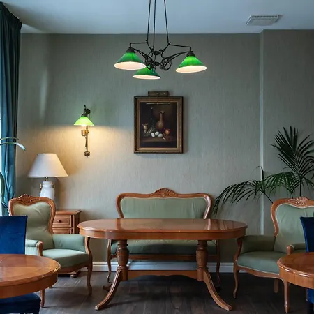 Hotel-restaurant Alt Karow Otel *