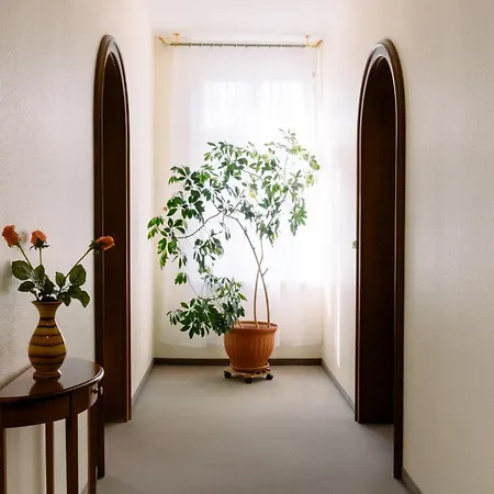 Hotel-restaurant Alt Karow فندق برلين