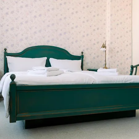 فندق Hotel-restaurant Alt Karow برلين