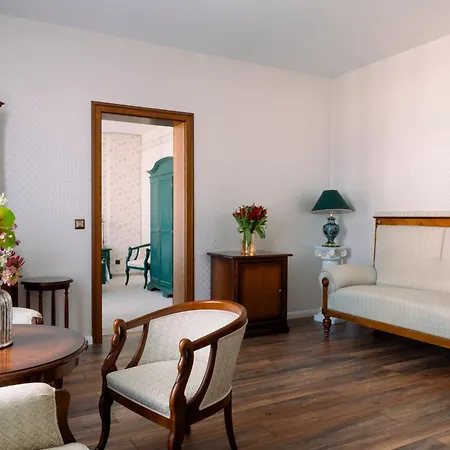 Hotel-restaurant Alt Karow فندق برلين