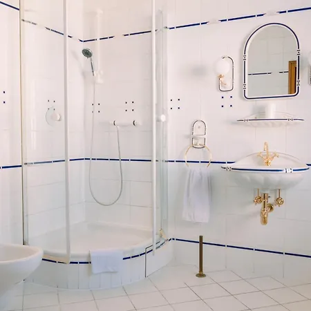 Hotel-restaurant Alt Karow برلين